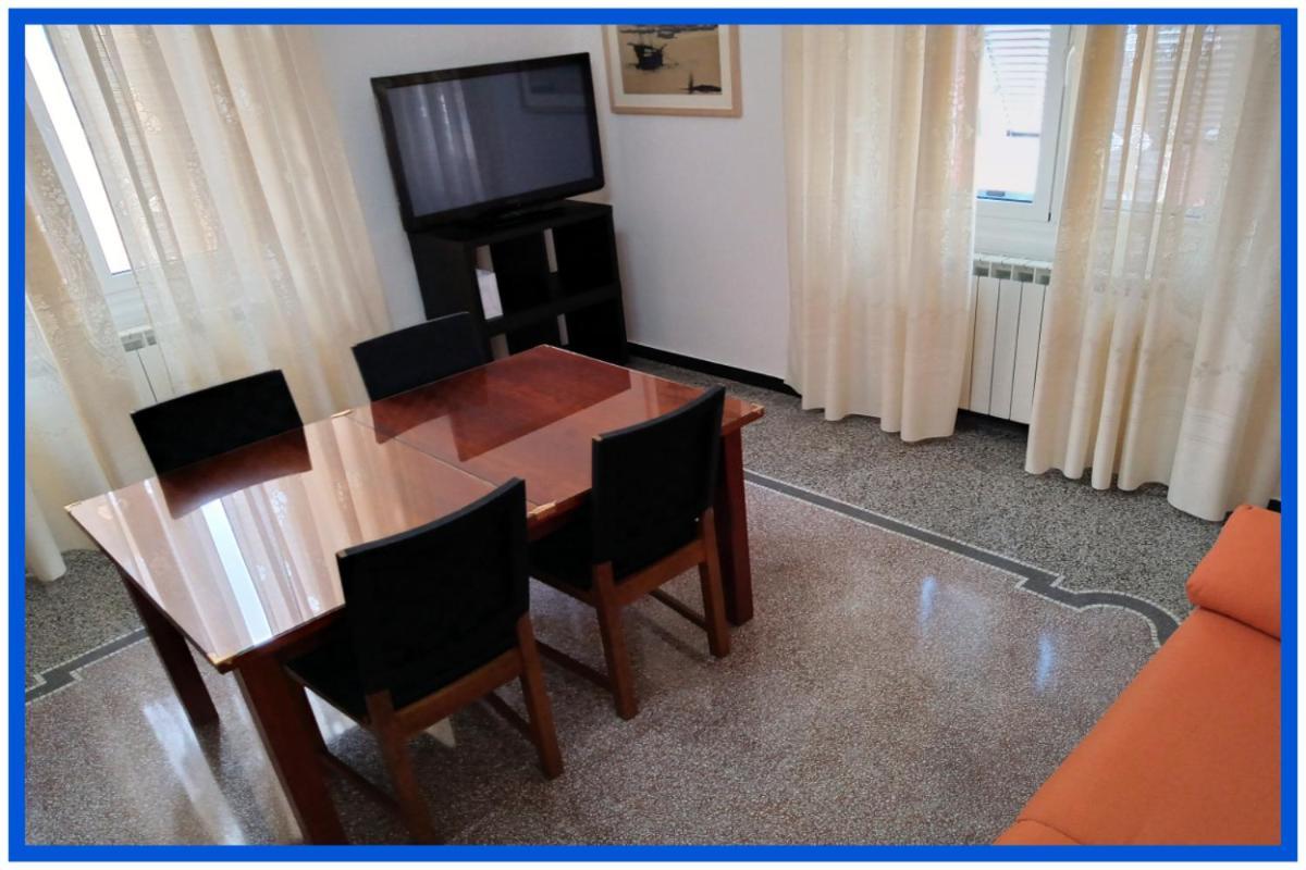 La Casa Di Anna A Due Passi Dal Mare... E Non Solo Lägenhet Vado Ligure Exteriör bild